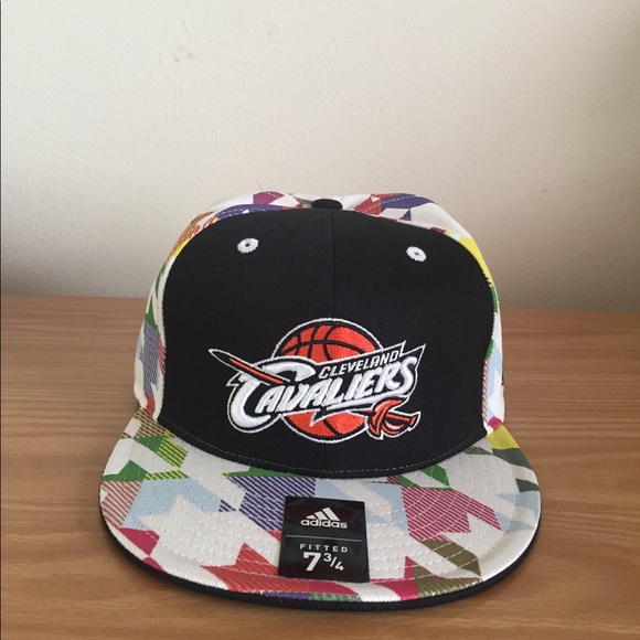 Adidas Cleveland Cavaliers Multi Color Fitted Cap - Picture 4 of 8